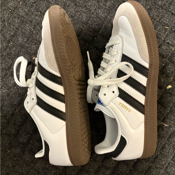 Adidas Sambas Sneakers 6.5 LIKE NEW - Picture 3 of 5